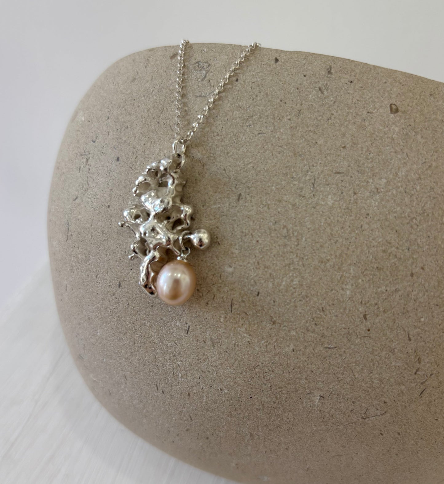 Pia Amlott | A Drop In The Ocean