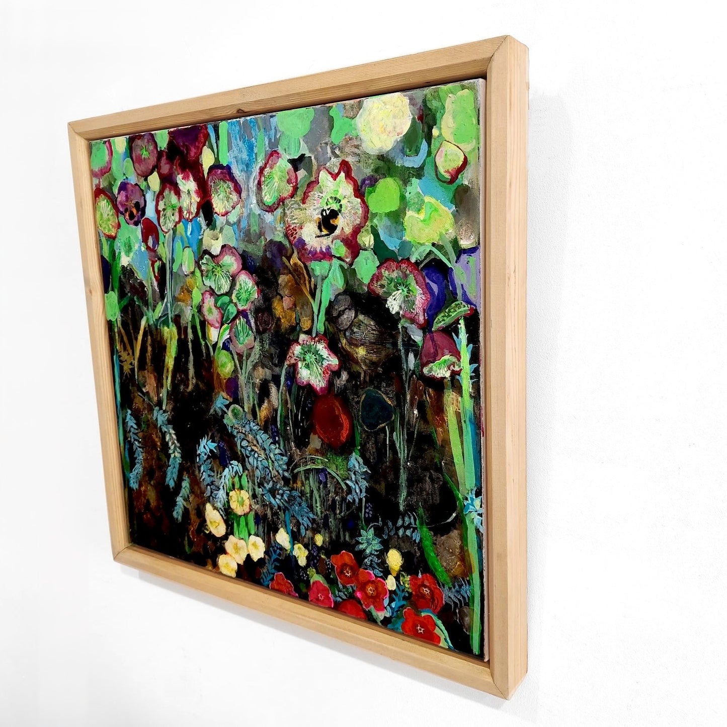 Rachel Vollerthun | Queen Bumblebee in Early Spring